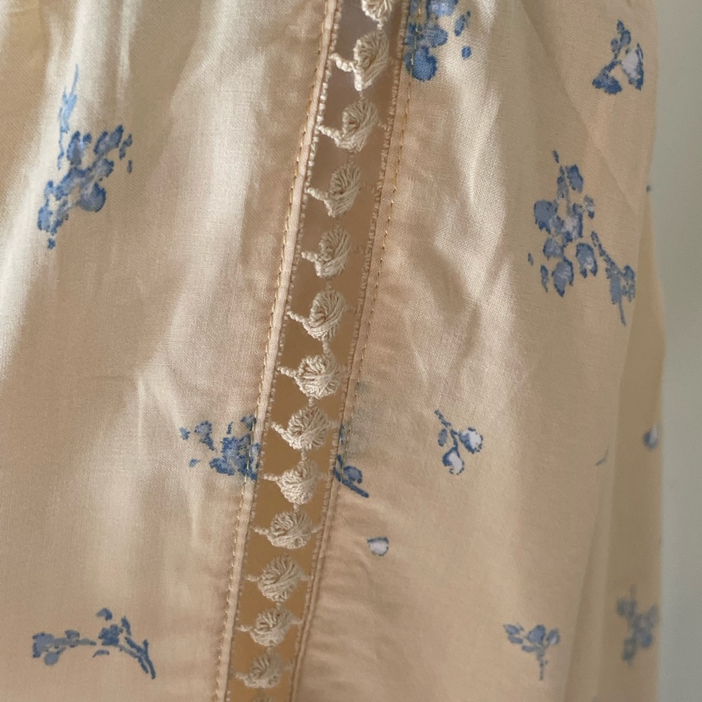 Fever 3X NWT butter yellow /blue floral peasant off the shoulder top w/crochet - Picture 3 of 7